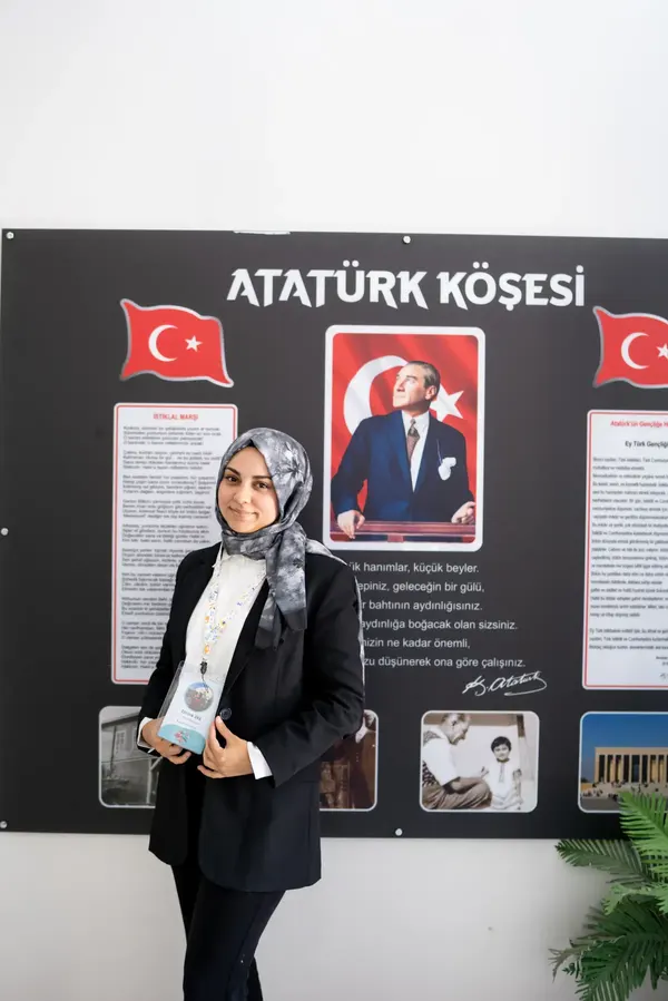 Zeliha Öğretmen